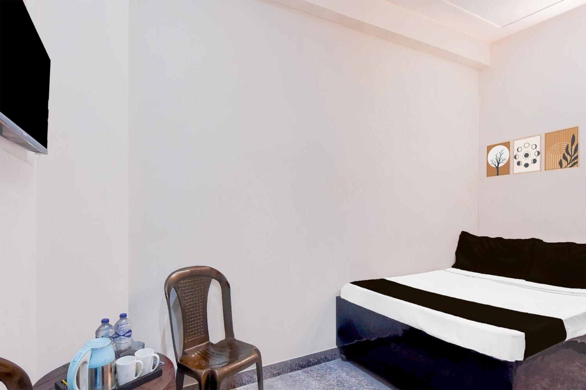 O Mahalaxmi Hotel 3*